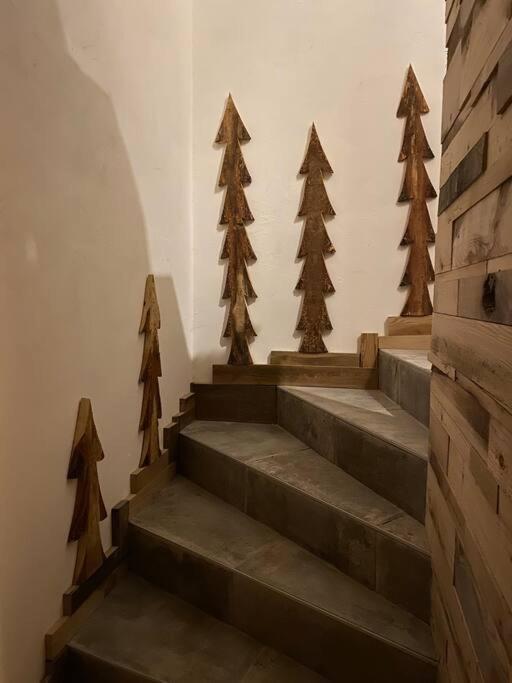 Als As De Coeur La Maison Aux Mille Et Un Coeurs Neuve-Eglise Экстерьер фото