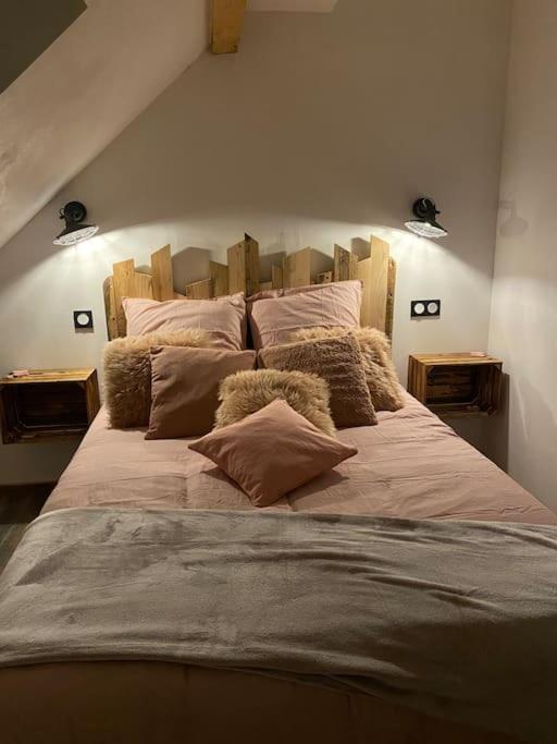 Als As De Coeur La Maison Aux Mille Et Un Coeurs Neuve-Eglise Экстерьер фото